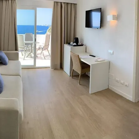 Blau Punta Reina Junior Hotel