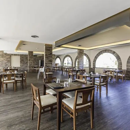 Hotel Blau Punta Reina Junior 4*